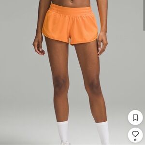 Lululemon Hotty Hot Low Rise Shorts (Size 4 Regular)